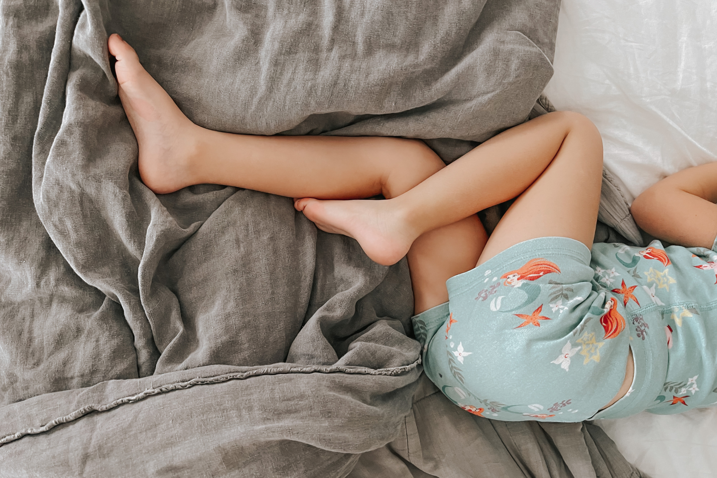 Tips from a mom coach to help a child stop waking up early by Erin Christopoulos Momentum Family